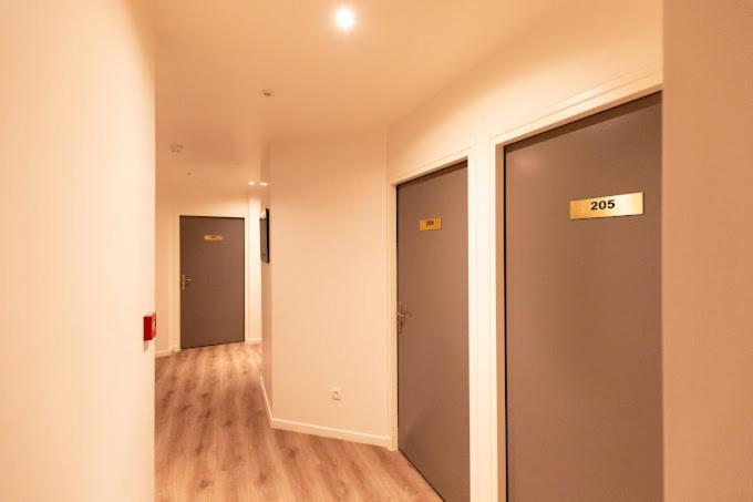 Le Theatre Suresnes Exterior foto